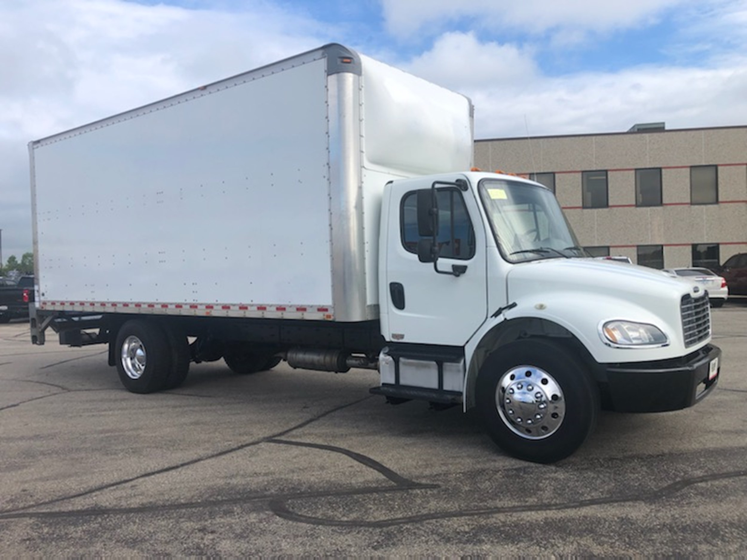 2017 FREIGHTLINER M260 - Truck Country