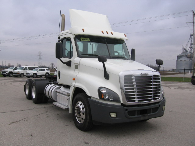 2017 Freightliner CA125 - Truck Country