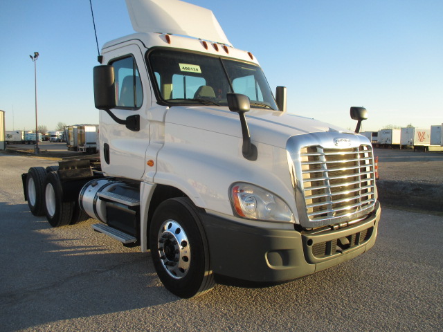 2017 Freightliner Ca125 - Truck Country