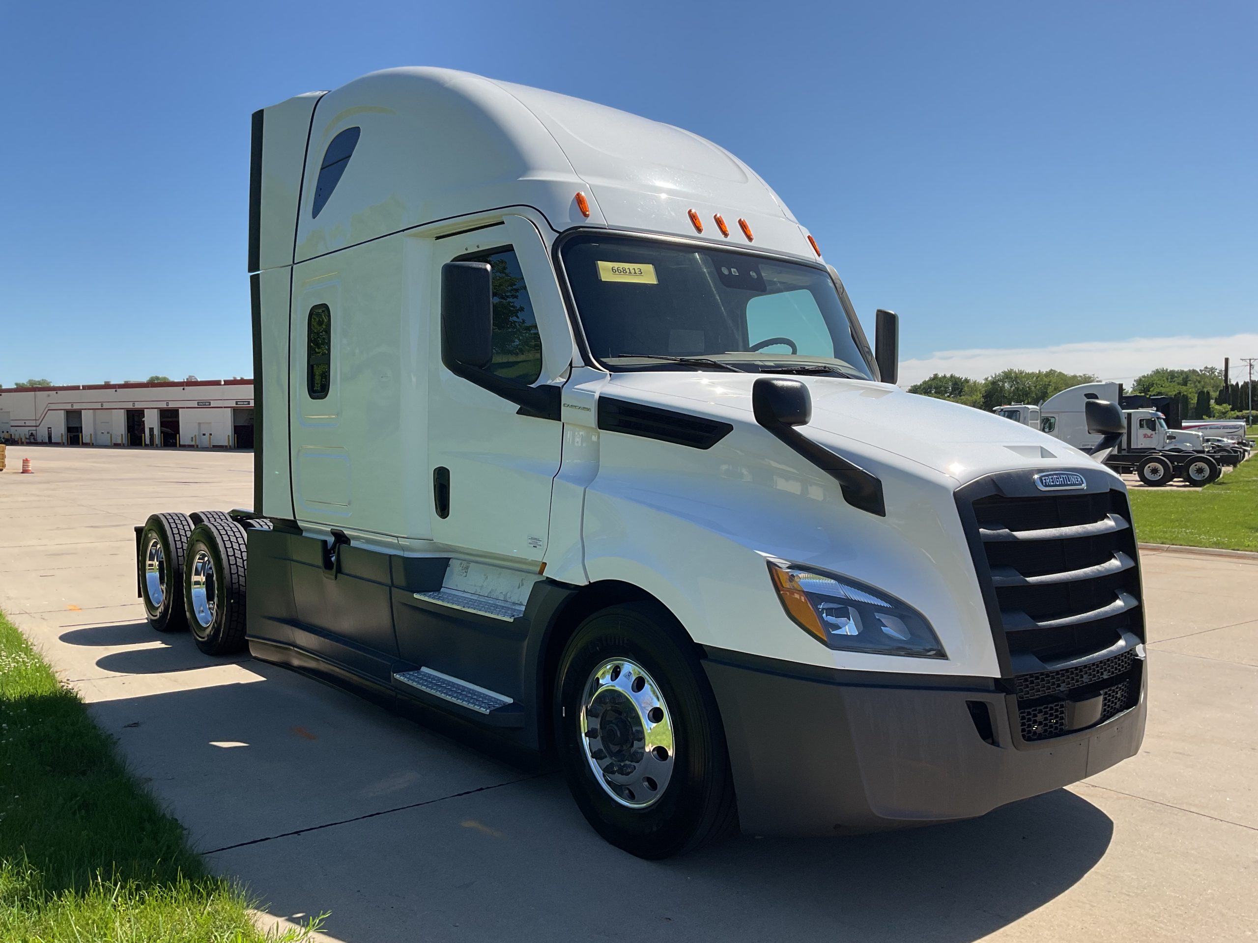 2021 Freightliner PT126 - image 3 of 6