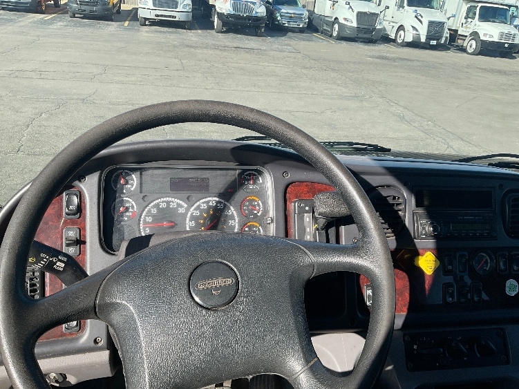 2016 Freightliner M260 - image 6 of 6