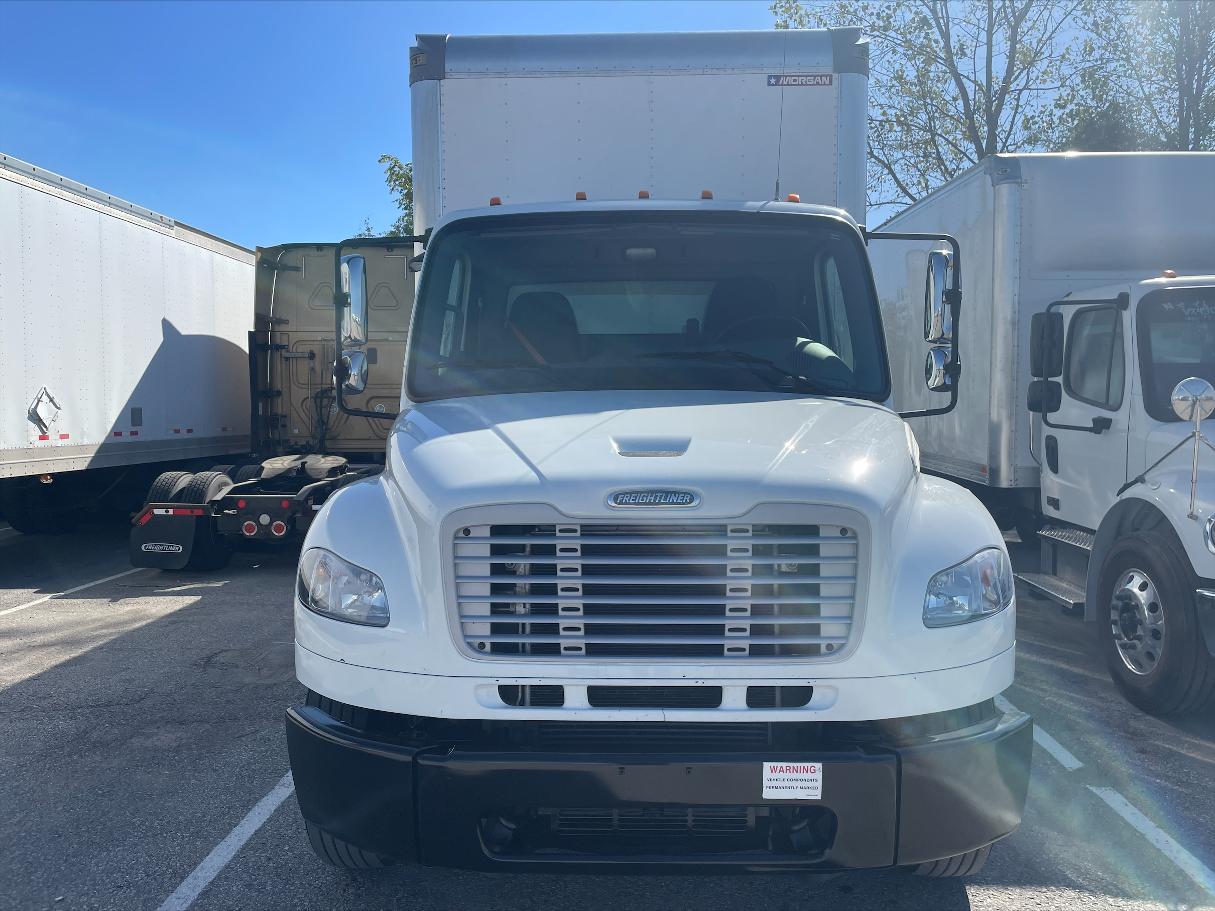 2022 Freightliner M2 106 - image 2 of 6