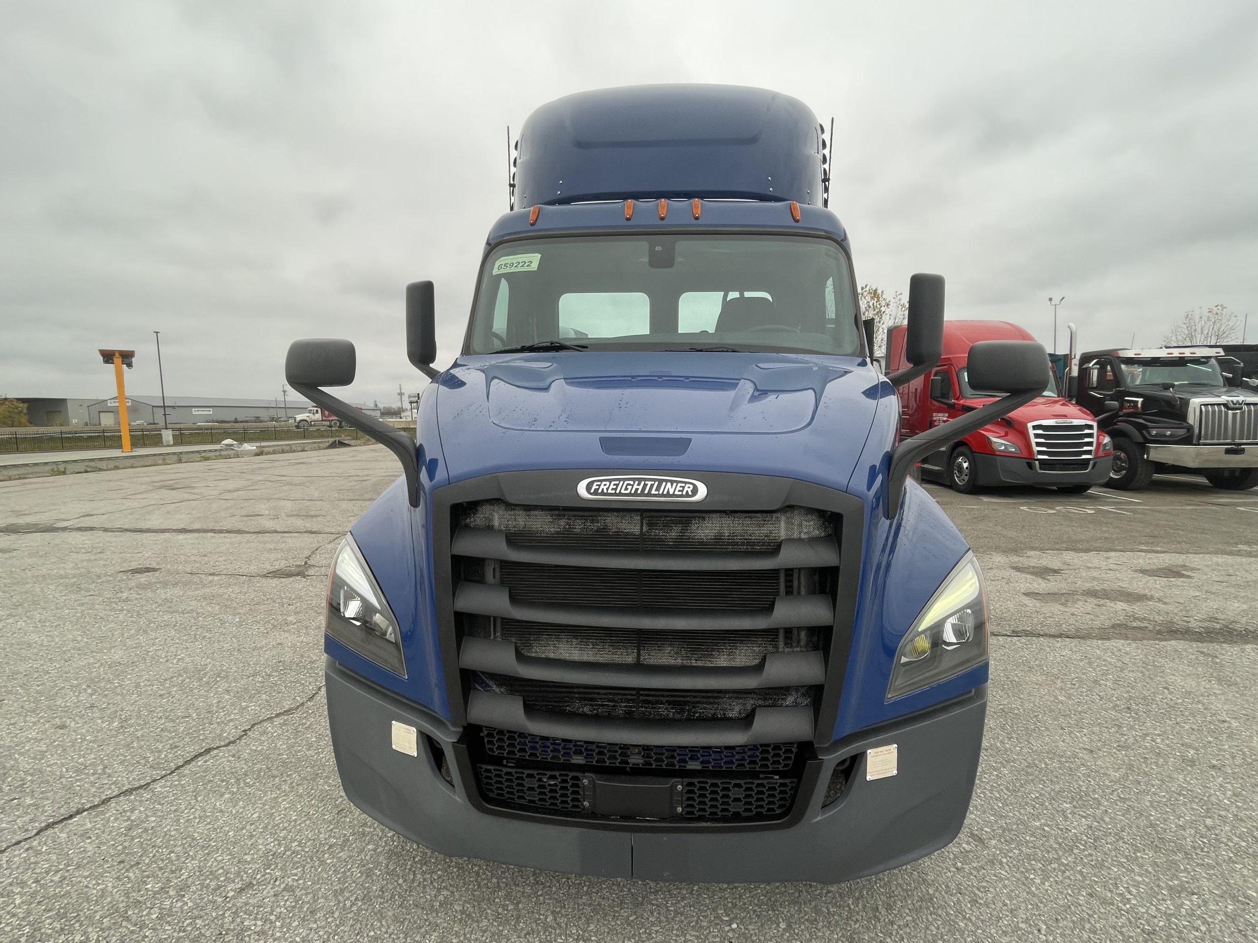 2020 Freightliner PE116 - image 2 of 6