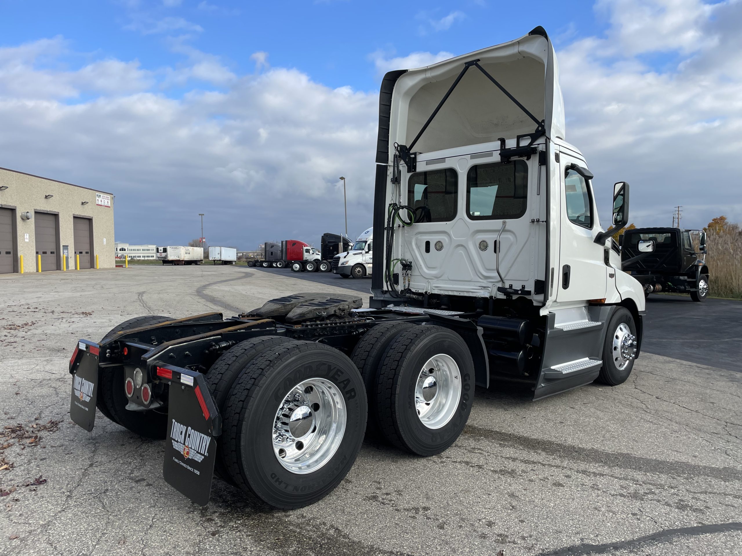 2020 Freightliner PT126 - image 6 of 6