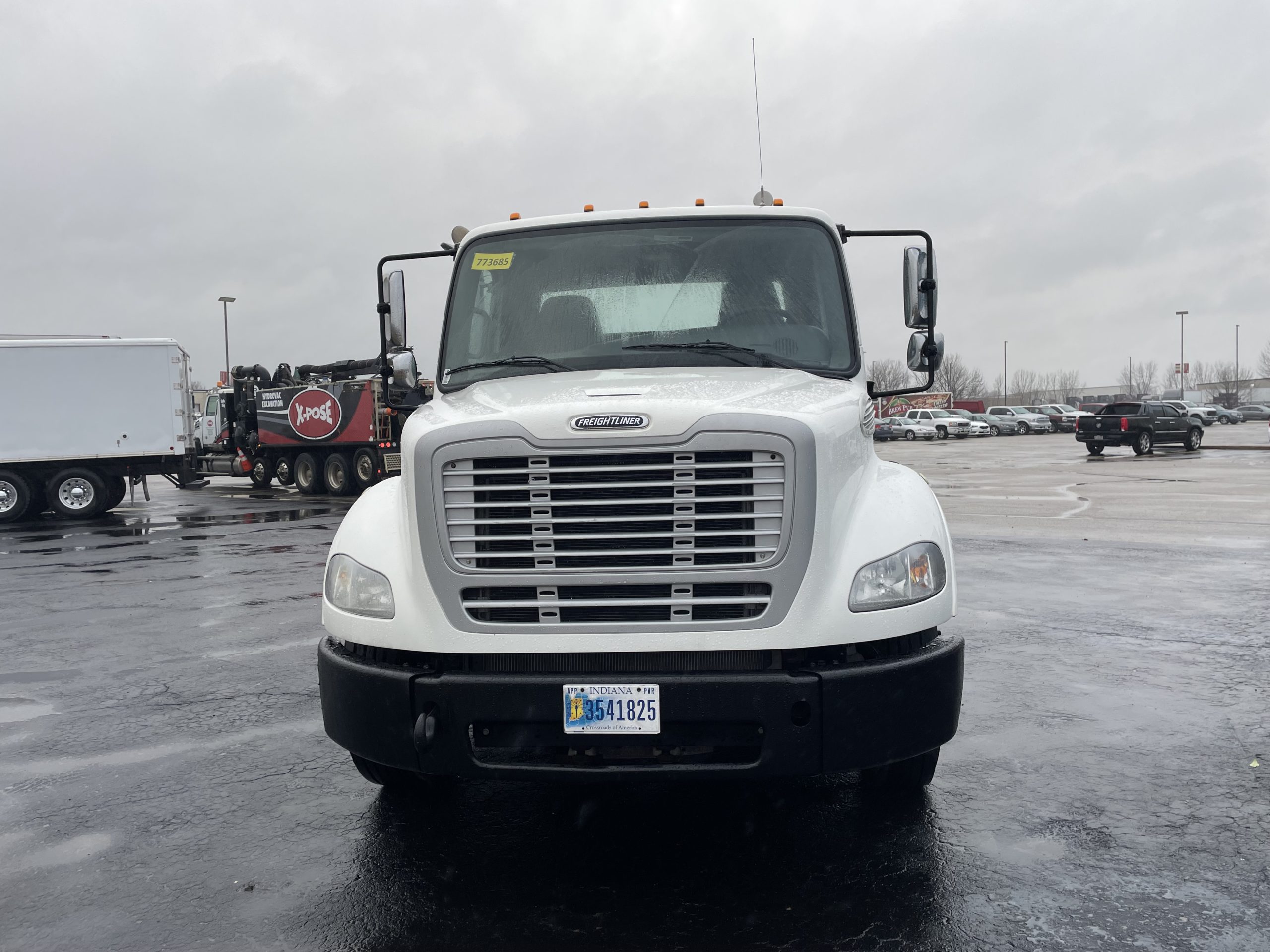 2018 Freightliner M2112 - image 2 of 6