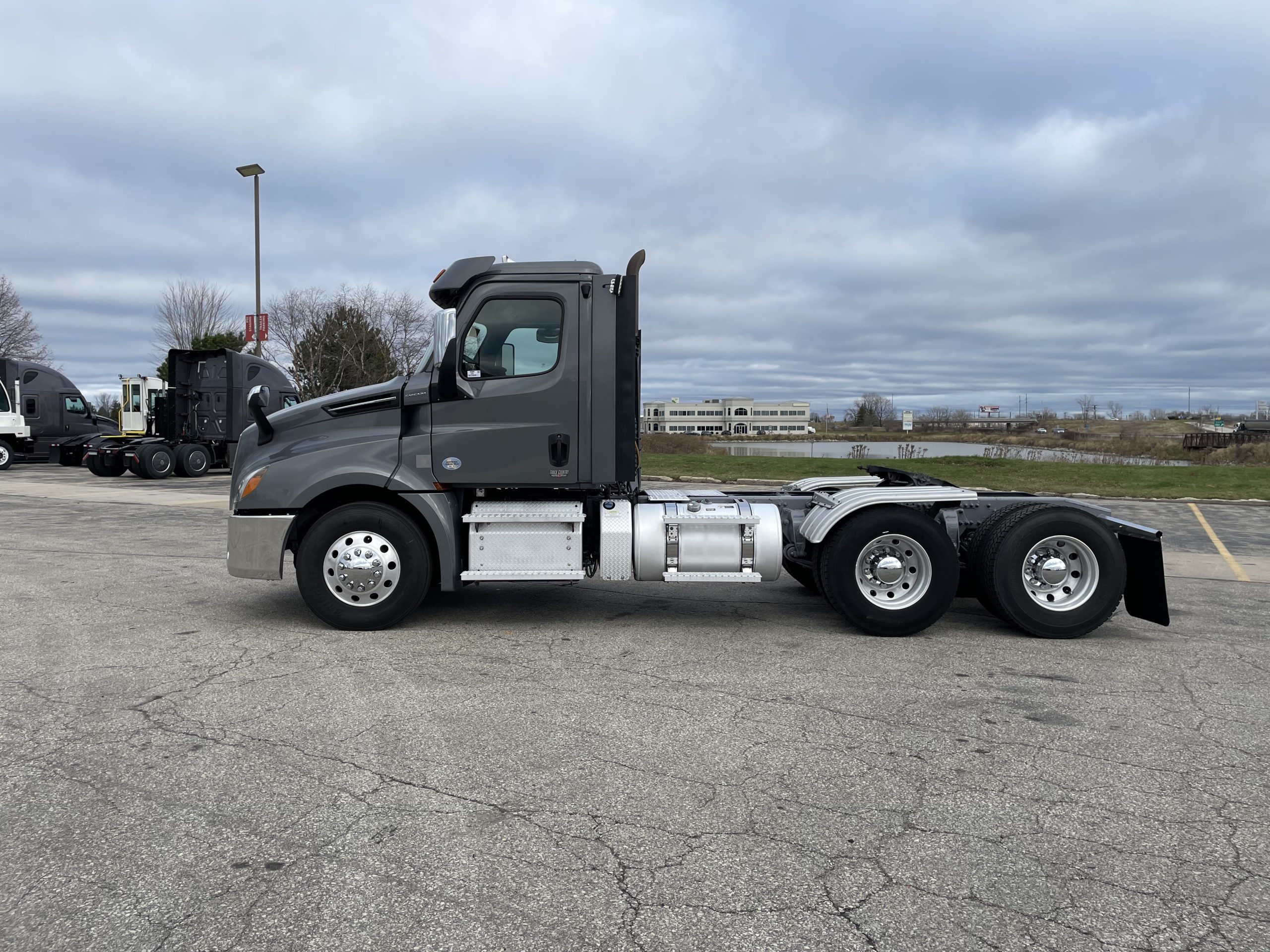 2020 Freightliner PT126 - image 5 of 6