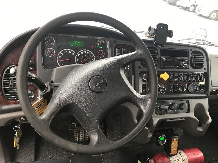 2018 Freightliner M2112 - image 3 of 5