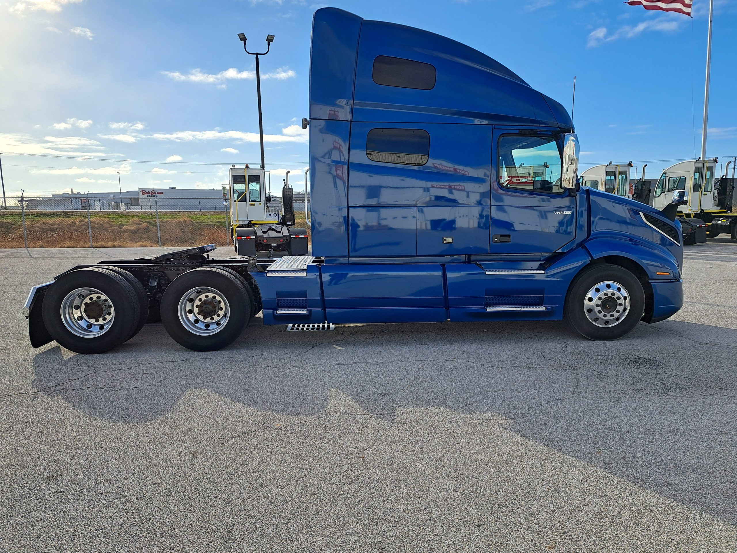 2021 Volvo VNL760 - image 6 of 6