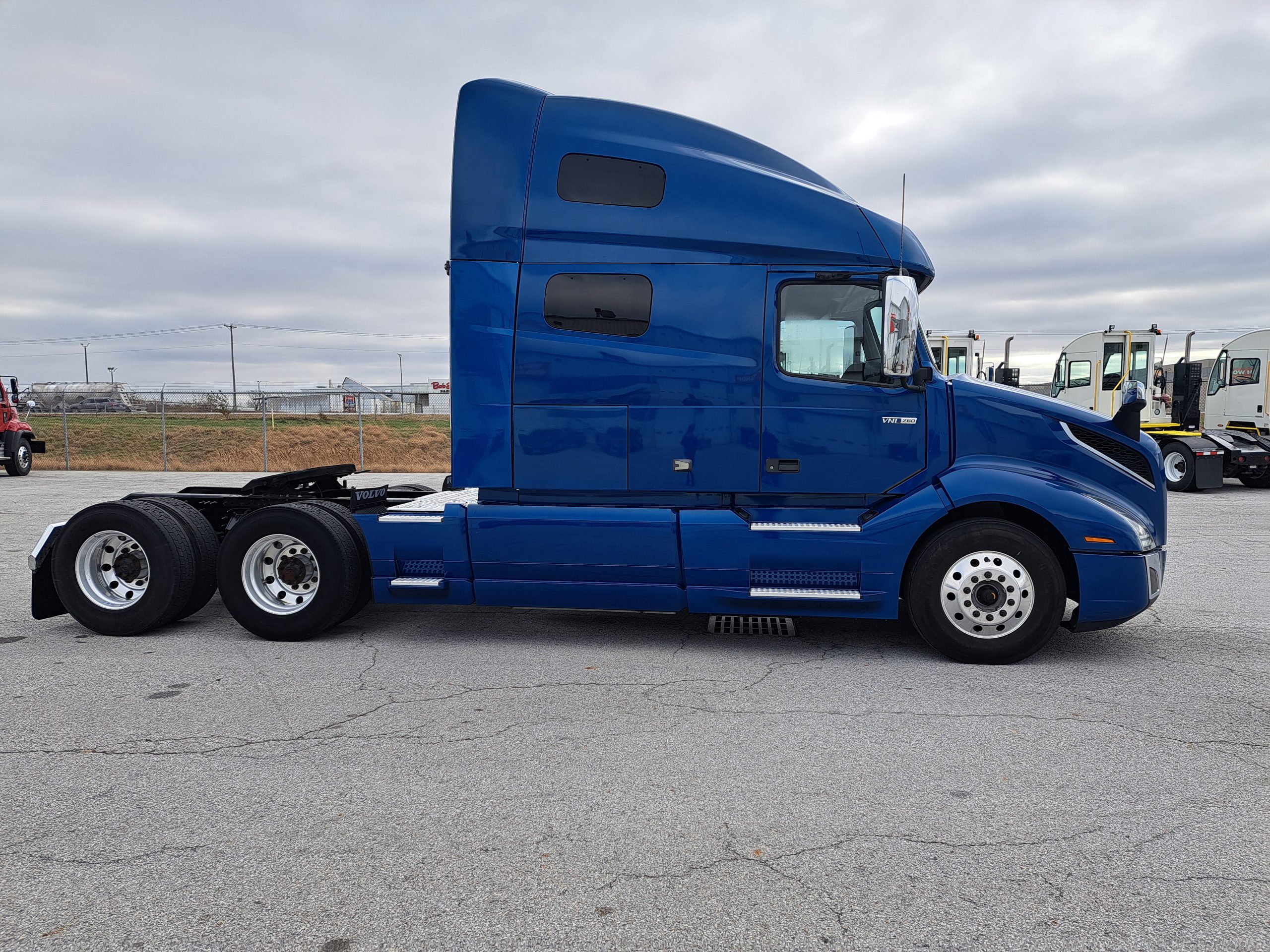 2021 Volvo VNL760 - image 6 of 6