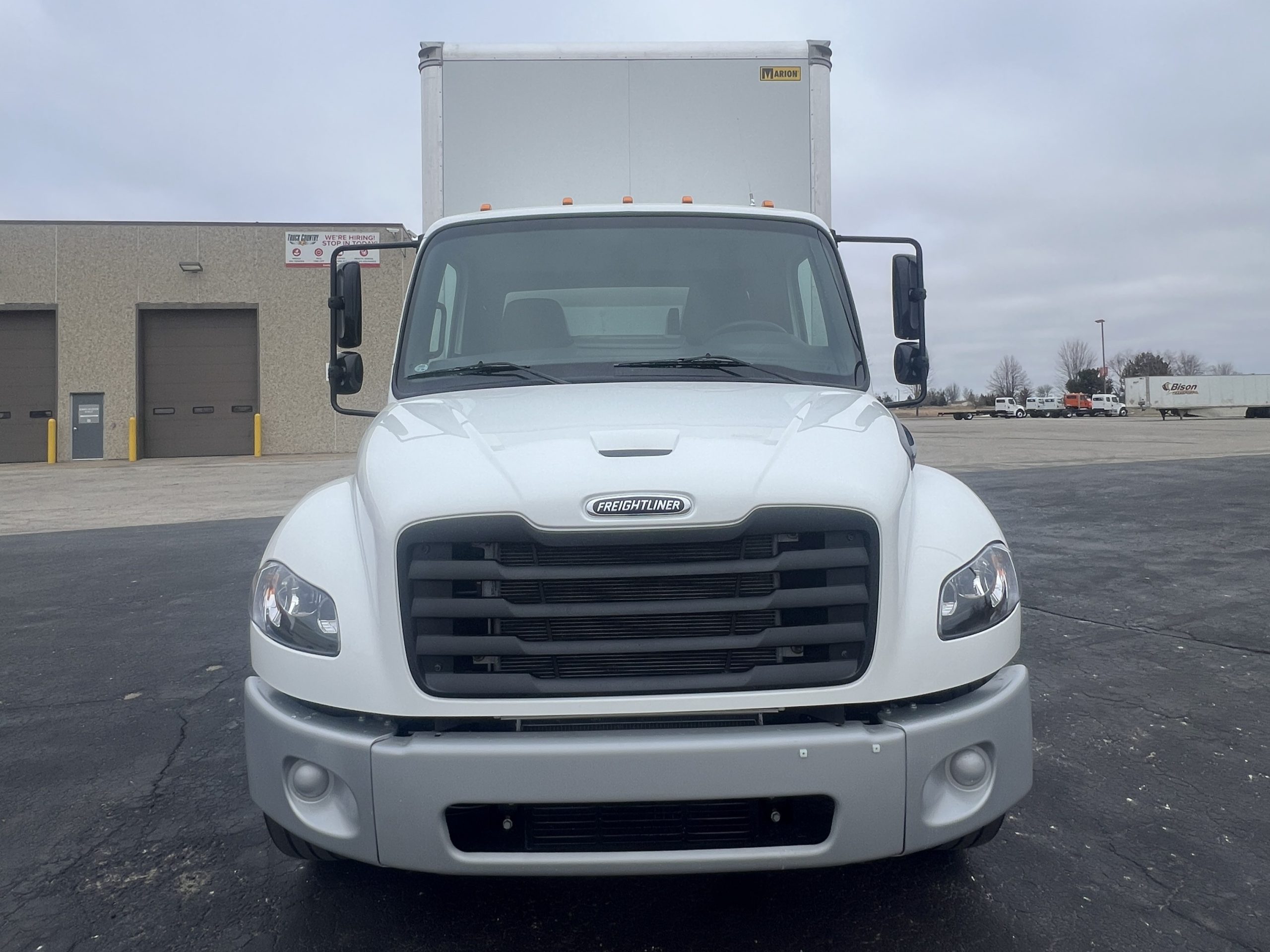 2025 Freightliner M2 106 - image 2 of 6