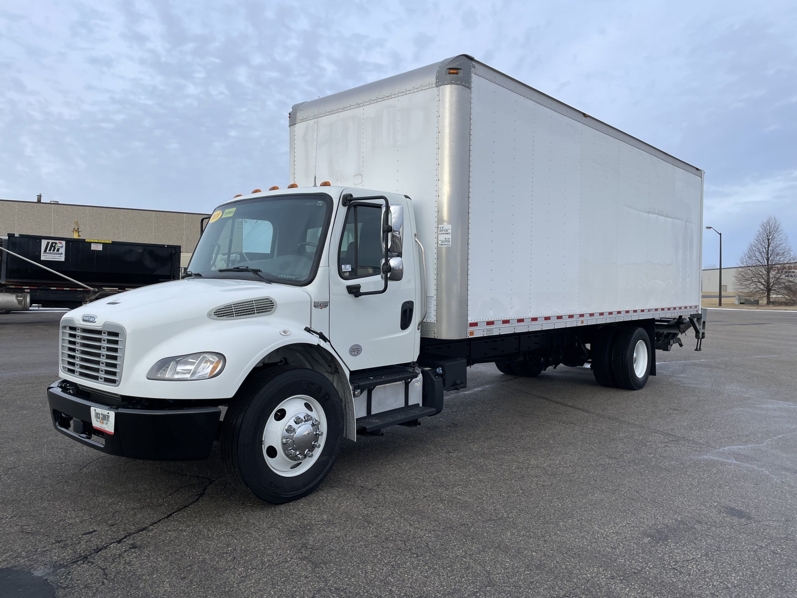 2018 Freightliner M2 106 - image 1 of 6