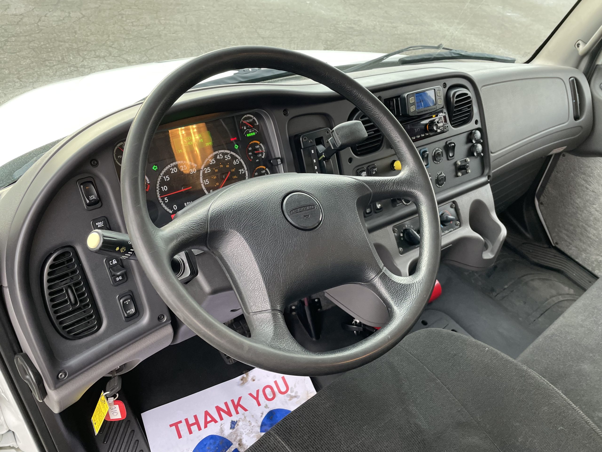 2018 Freightliner M2 106 - image 4 of 6