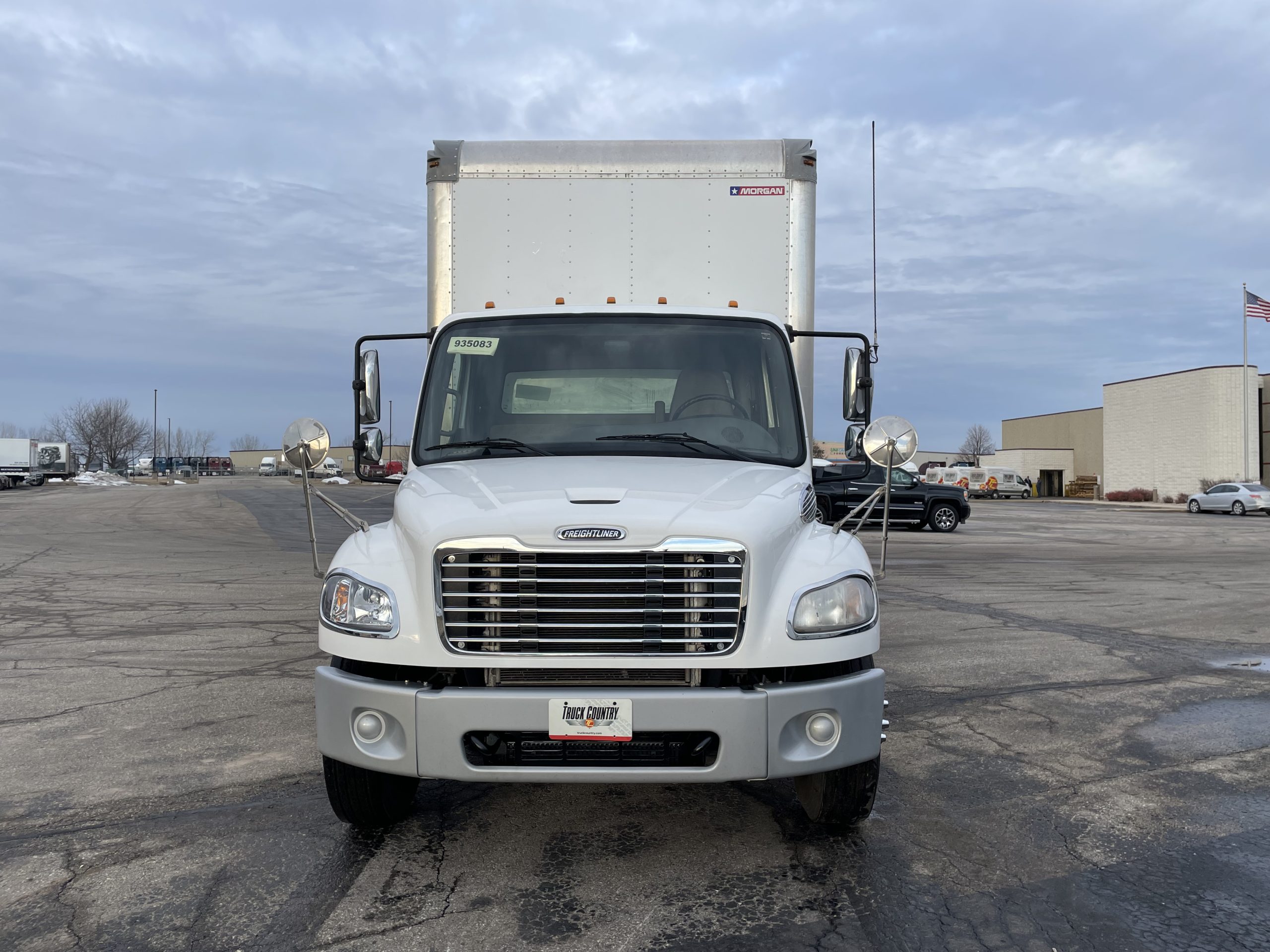 2018 Freightliner M2 106 - image 2 of 6