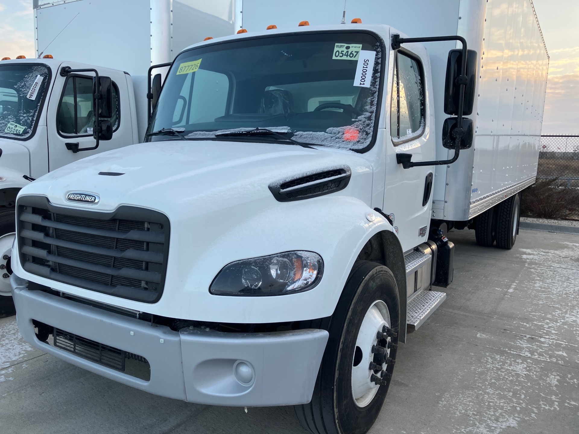 2026 Freightliner M2 106 - image 3 of 6