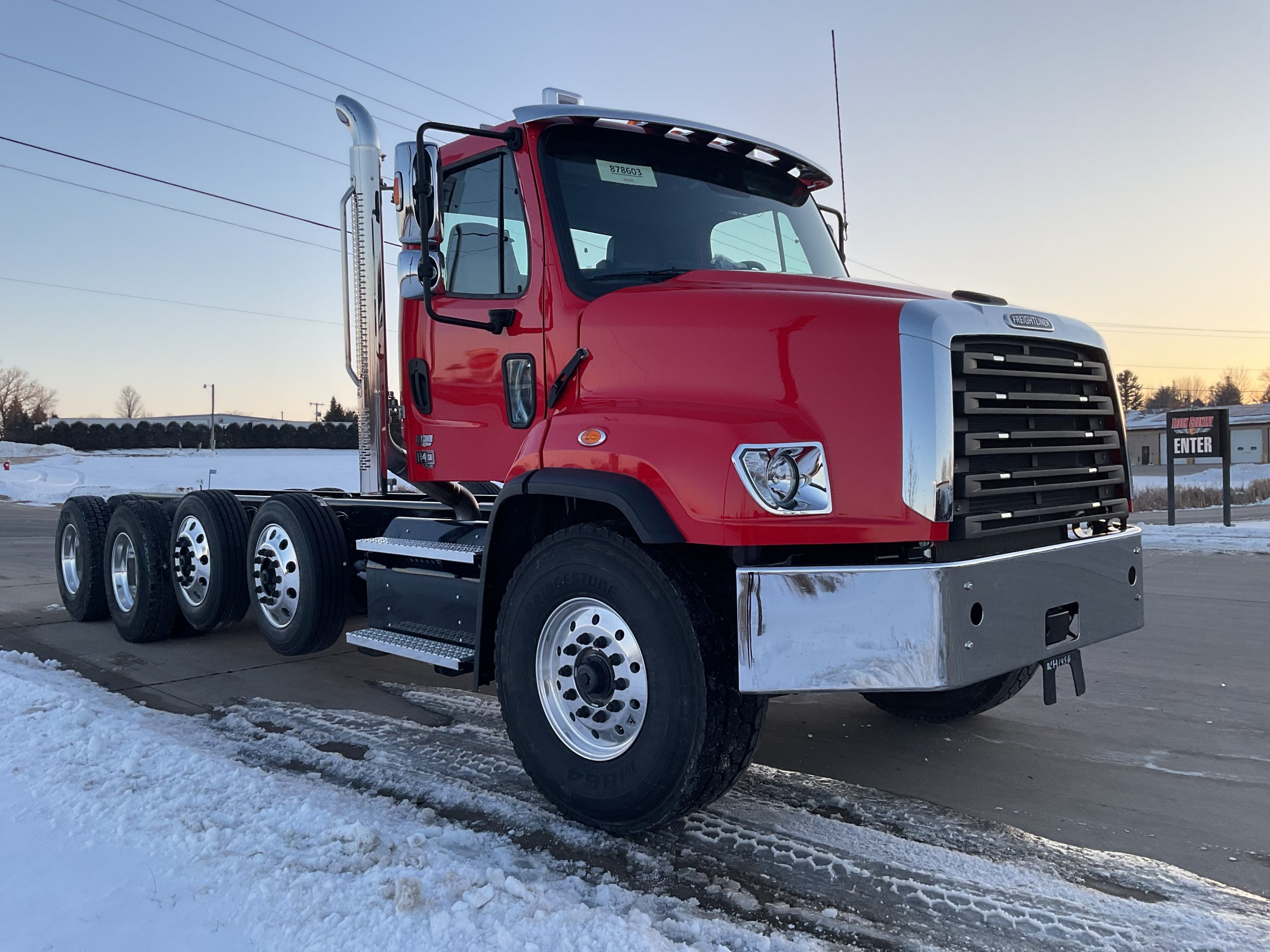 2026 Freightliner 114SD - image 3 of 5