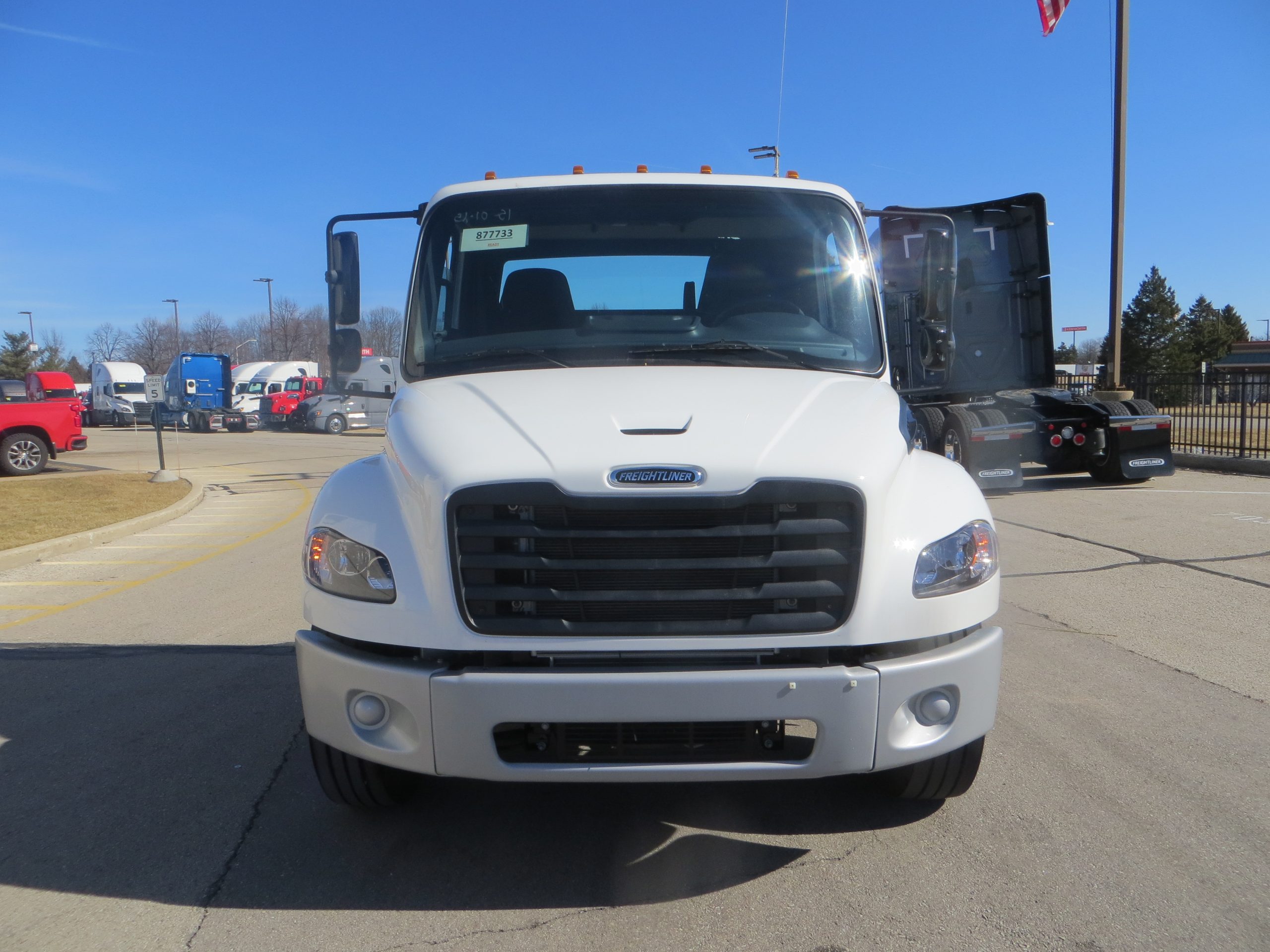 2026 Freightliner M2 106 - image 2 of 6